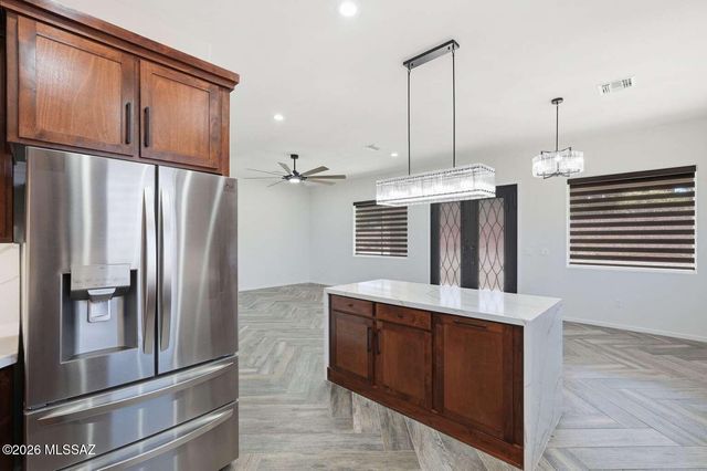 91 Circulo Penjamo, Rio Rico, AZ 85648