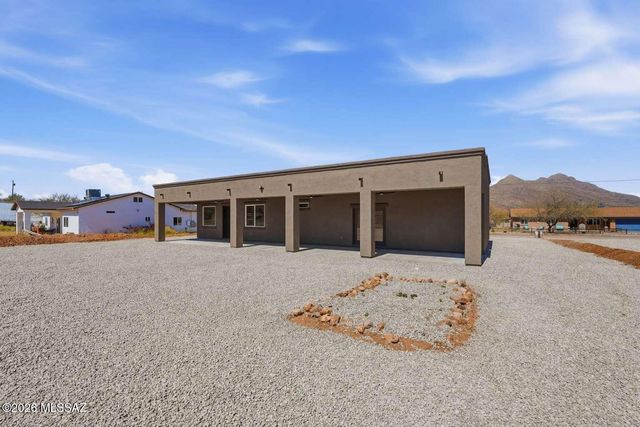 91 Circulo Penjamo, Rio Rico, AZ 85648