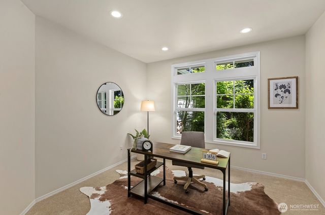 1239 216th Avenue NE, Sammamish, WA 98074