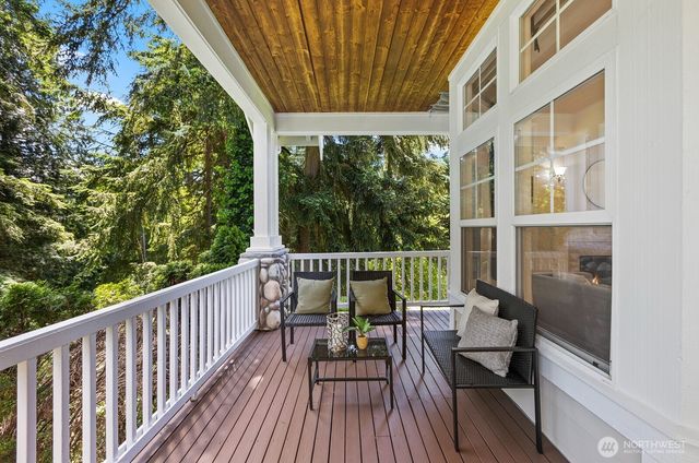 1239 216th Avenue NE, Sammamish, WA 98074