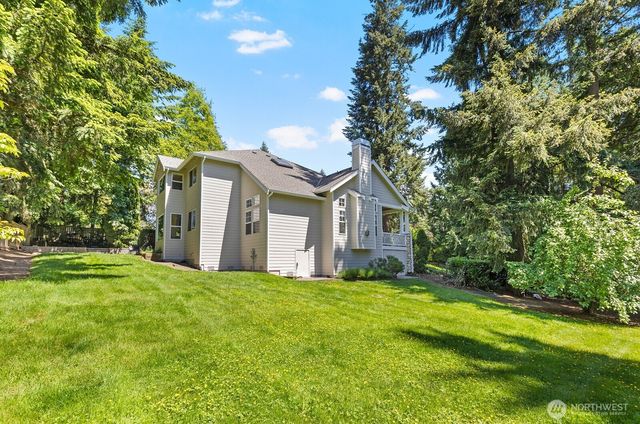 1239 216th Avenue NE, Sammamish, WA 98074