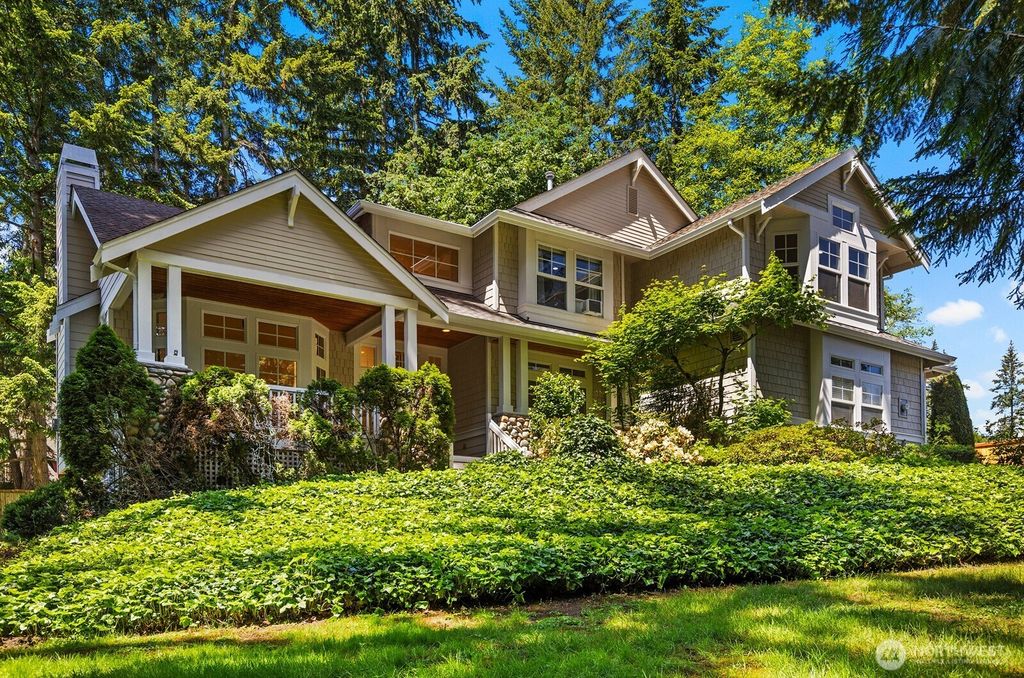 1239 216th Avenue NE, Sammamish, WA 98074