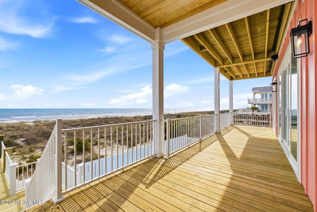 543 Ocean Boulevard W, Holden Beach, NC 28462