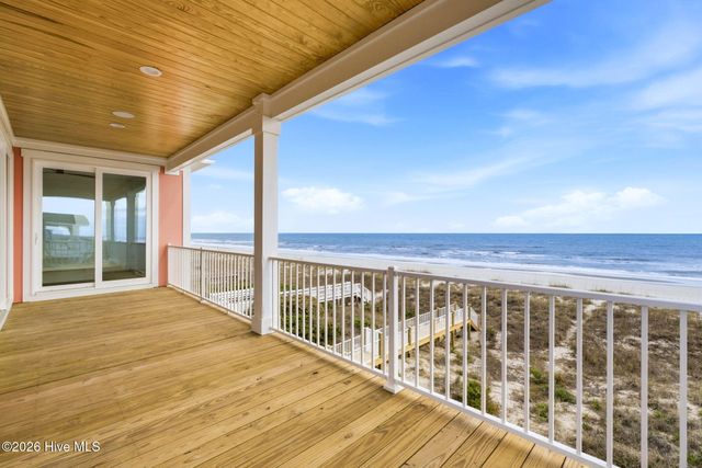 543 Ocean Boulevard W, Holden Beach, NC 28462