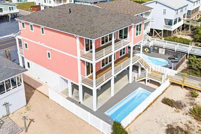 543 Ocean Boulevard W, Holden Beach, NC 28462