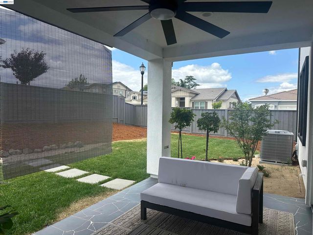 259 Eagle Nest Dr, Oakley, CA 94561