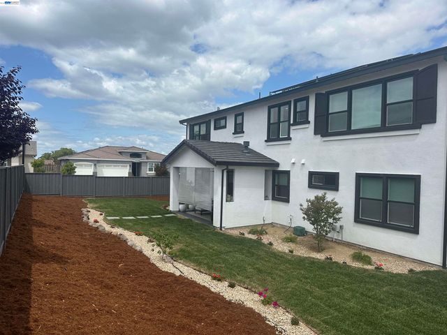 259 Eagle Nest Dr, Oakley, CA 94561