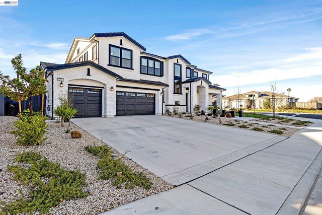 259 Eagle Nest Dr, Oakley, CA 94561