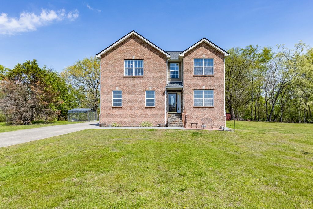 4000 Coble Rd, Lewisburg, TN 37091