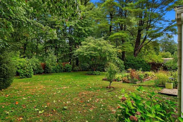 14 Ortins Rd, Hamilton, MA 01982