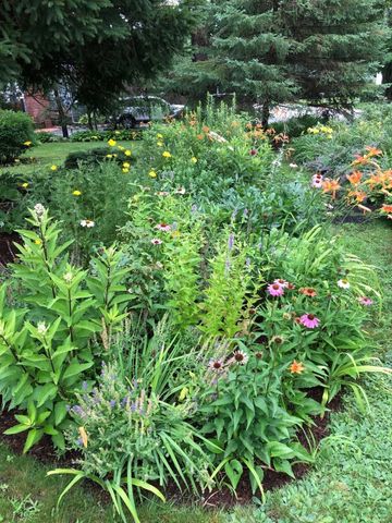 14 Ortins Rd, Hamilton, MA 01982