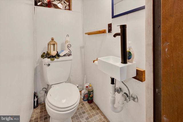 1634 LOCUST ST, Reading, PA 19604