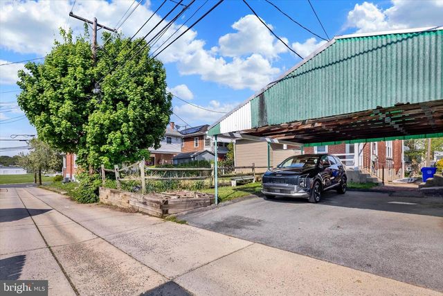1634 LOCUST ST, Reading, PA 19604