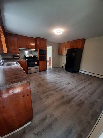 76 Hall Road, Sturbridge, MA 01566