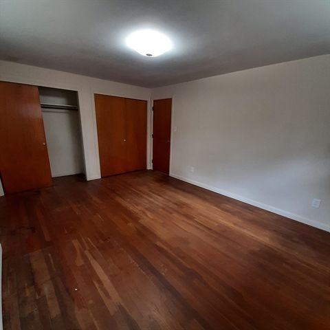 76 Hall Road, Sturbridge, MA 01566
