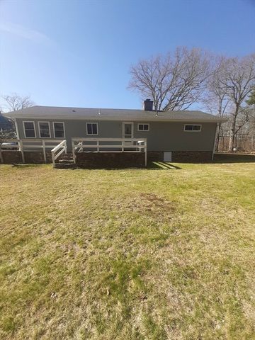 76 Hall Road, Sturbridge, MA 01566
