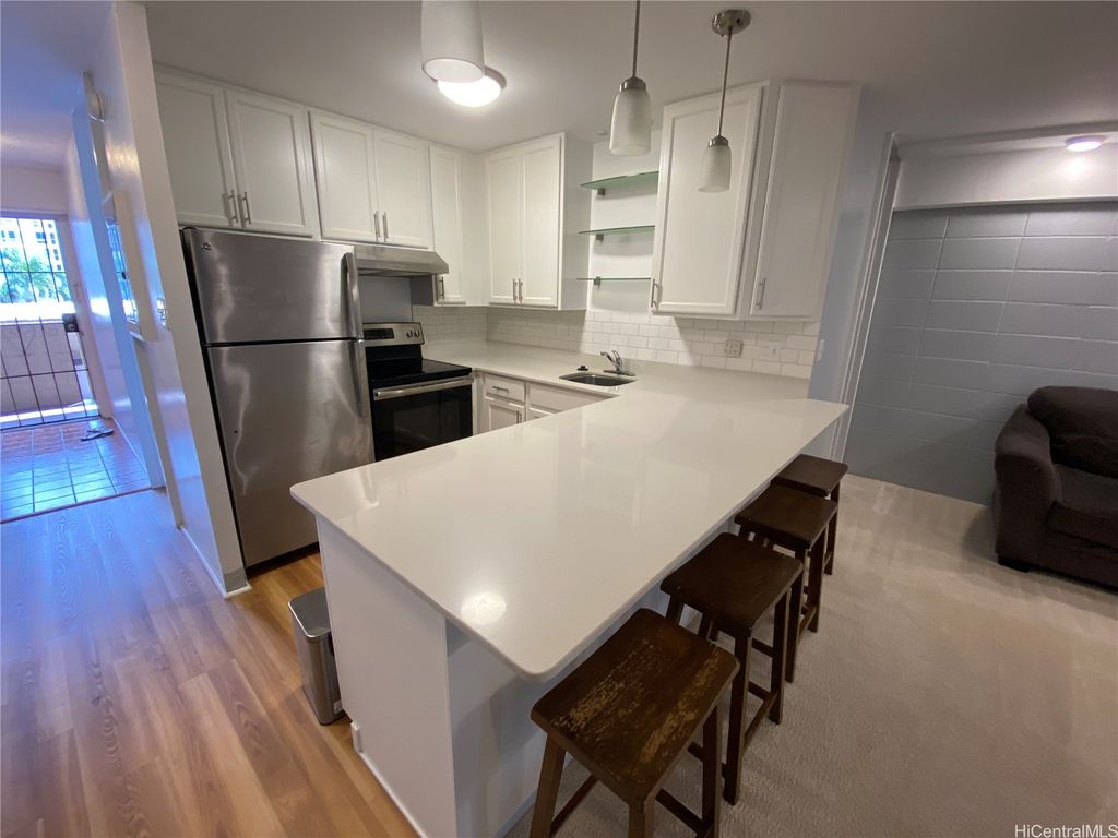 1548 Liholiho Street 404, Honolulu, HI 96822