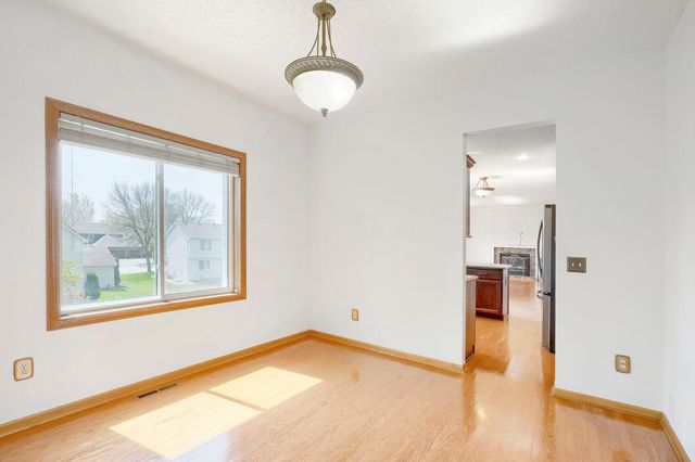 16813 Hutchinson Drive, Lakeville, MN 55044