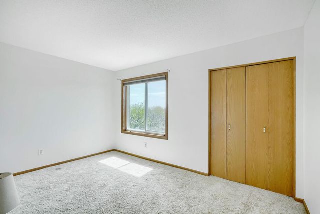 16813 Hutchinson Drive, Lakeville, MN 55044