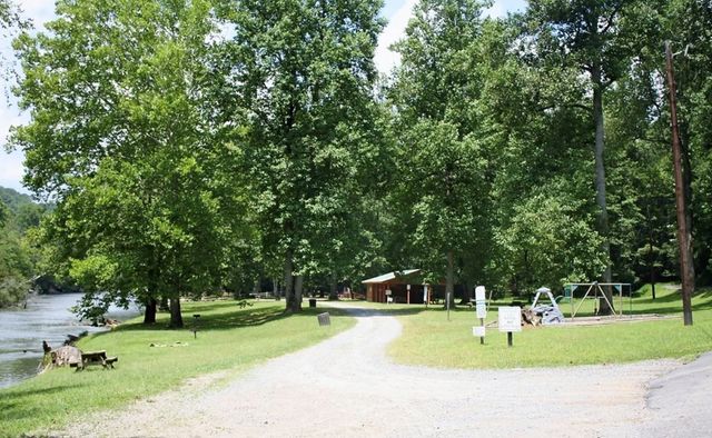129 Monticello Drive, Ellijay, GA 30540