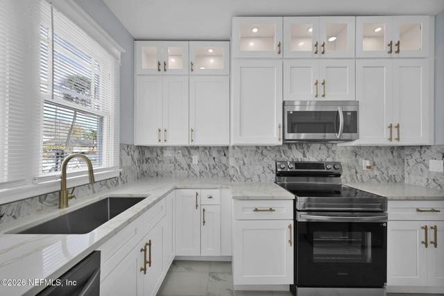 2807 LYDIA Street, Jacksonville, FL 32205