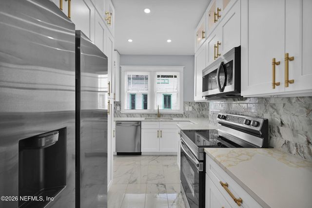 2807 LYDIA Street, Jacksonville, FL 32205