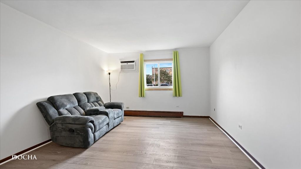 135 W Elk Trail 135, Carol Stream, IL 60188 — photo 5