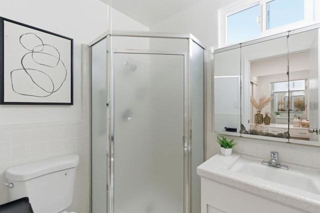 1322 Southgate Avenue, Daly City, CA 94015