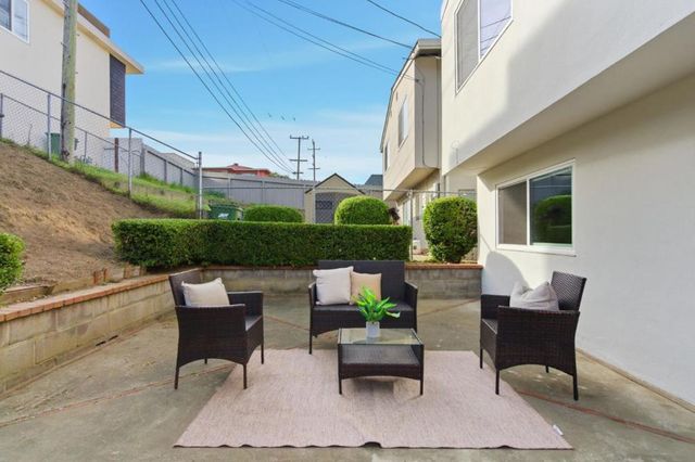 1322 Southgate Avenue, Daly City, CA 94015