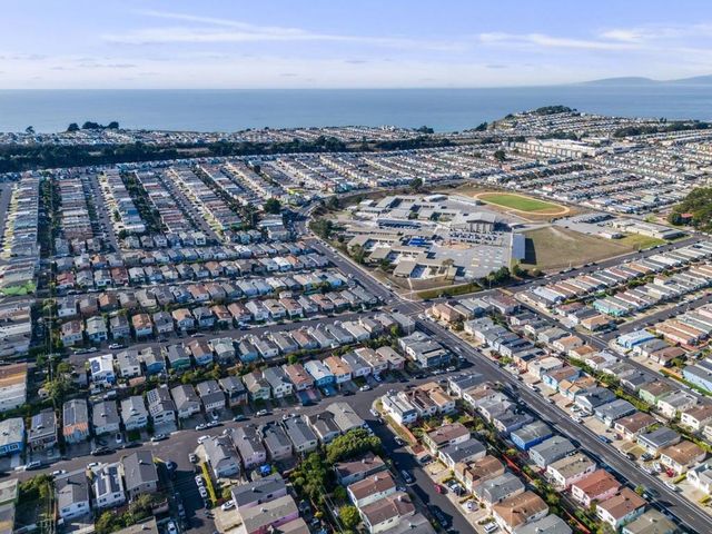 1322 Southgate Avenue, Daly City, CA 94015