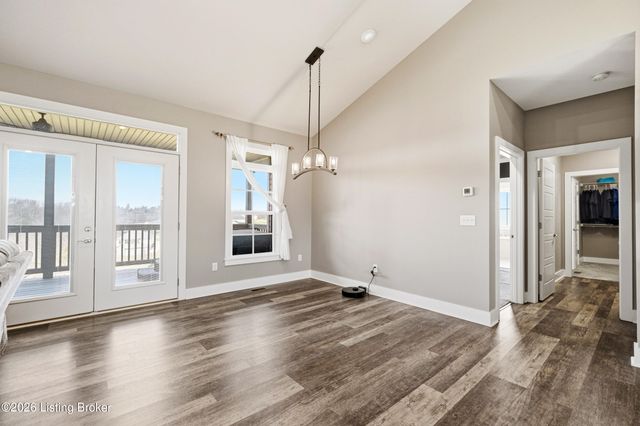 268 Reagan Dr, Taylorsville, KY 40071