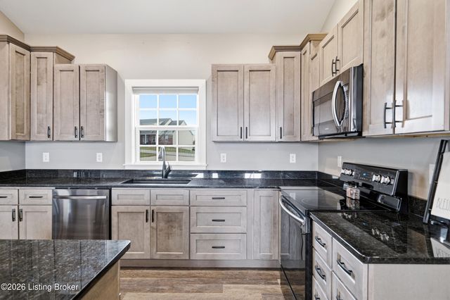 268 Reagan Dr, Taylorsville, KY 40071