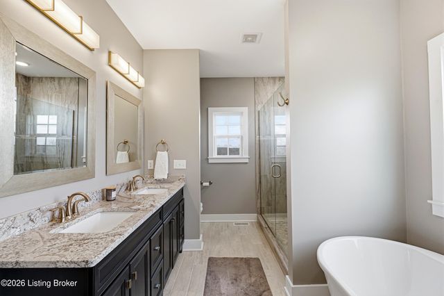 268 Reagan Dr, Taylorsville, KY 40071