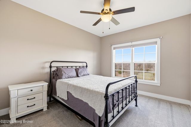 268 Reagan Dr, Taylorsville, KY 40071