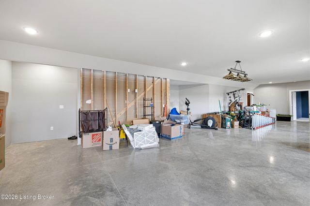 268 Reagan Dr, Taylorsville, KY 40071