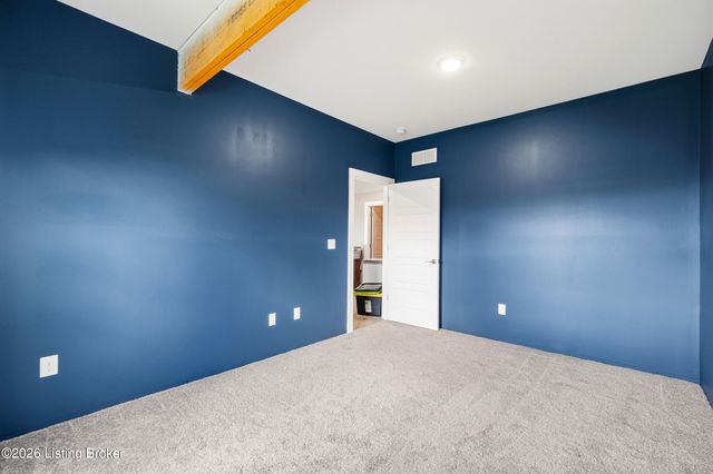 268 Reagan Dr, Taylorsville, KY 40071