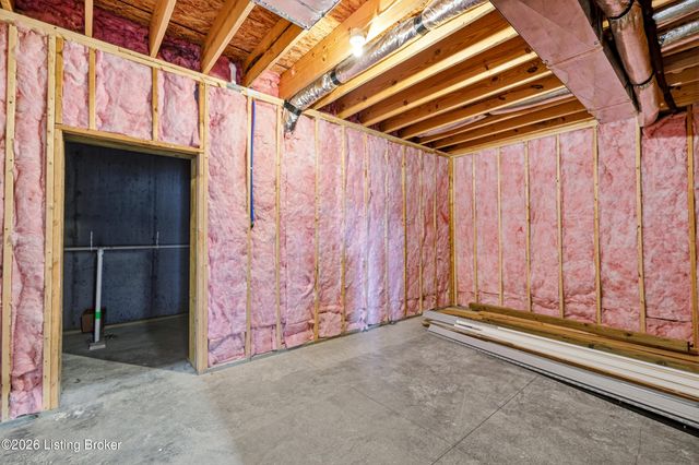 268 Reagan Dr, Taylorsville, KY 40071