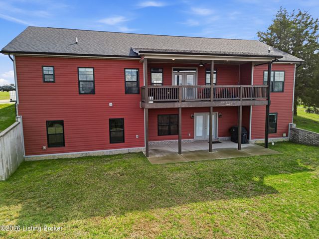 268 Reagan Dr, Taylorsville, KY 40071