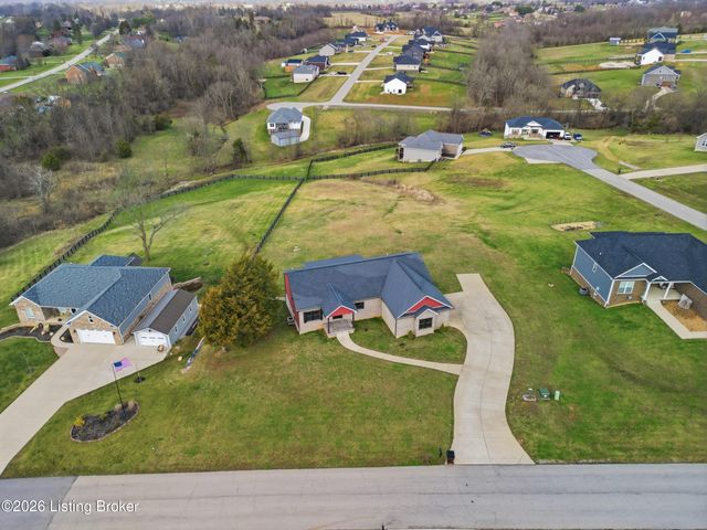 268 Reagan Dr, Taylorsville, KY 40071