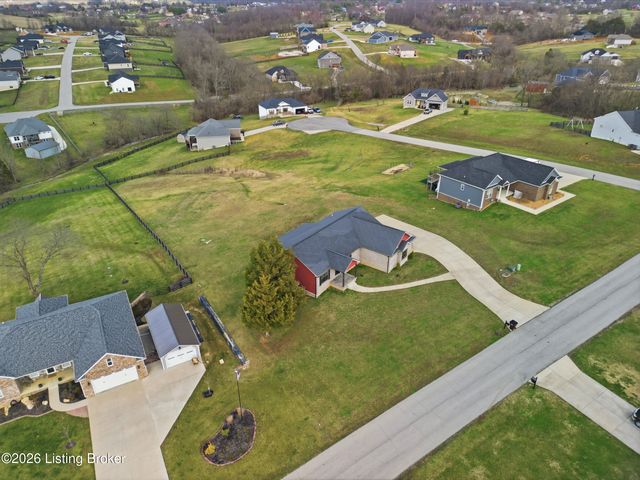 268 Reagan Dr, Taylorsville, KY 40071