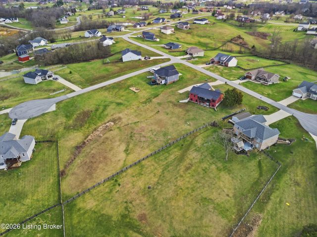 268 Reagan Dr, Taylorsville, KY 40071