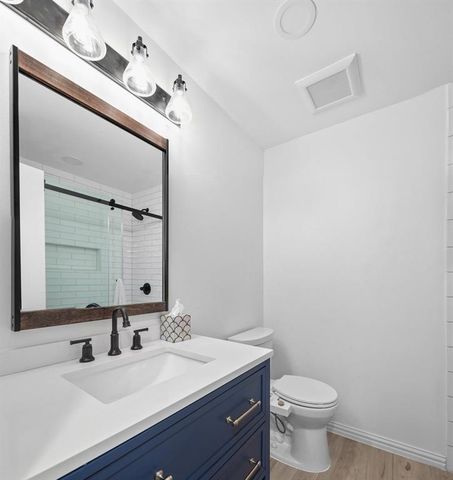 1401 Meadowmear DR, Austin, TX 78753