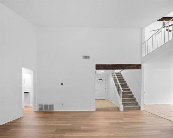 1401 Meadowmear DR, Austin, TX 78753