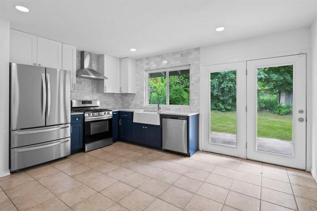 1401 Meadowmear DR, Austin, TX 78753