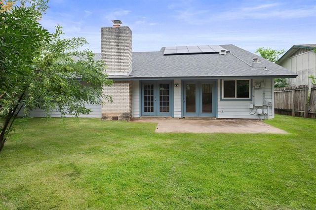 1401 Meadowmear DR, Austin, TX 78753