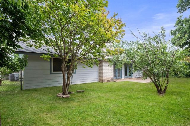1401 Meadowmear DR, Austin, TX 78753