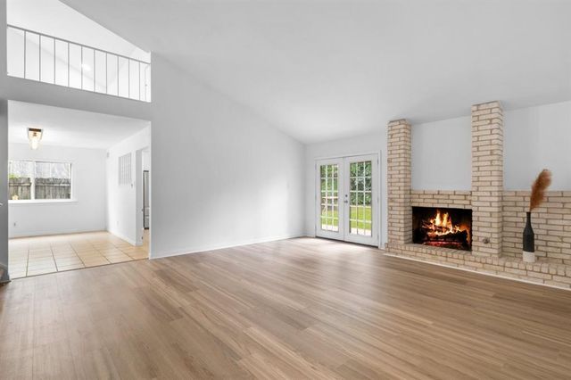 1401 Meadowmear DR, Austin, TX 78753