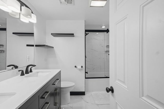 112 Stoughton St, Quincy, MA 02169