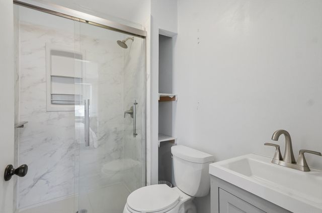 112 Stoughton St, Quincy, MA 02169