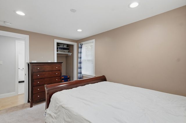 112 Stoughton St, Quincy, MA 02169